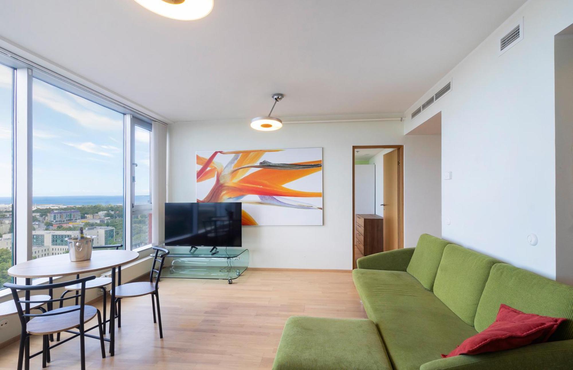 Revalia Fahle Airport Bus-Station Apartments With Best Views Talin Exterior foto