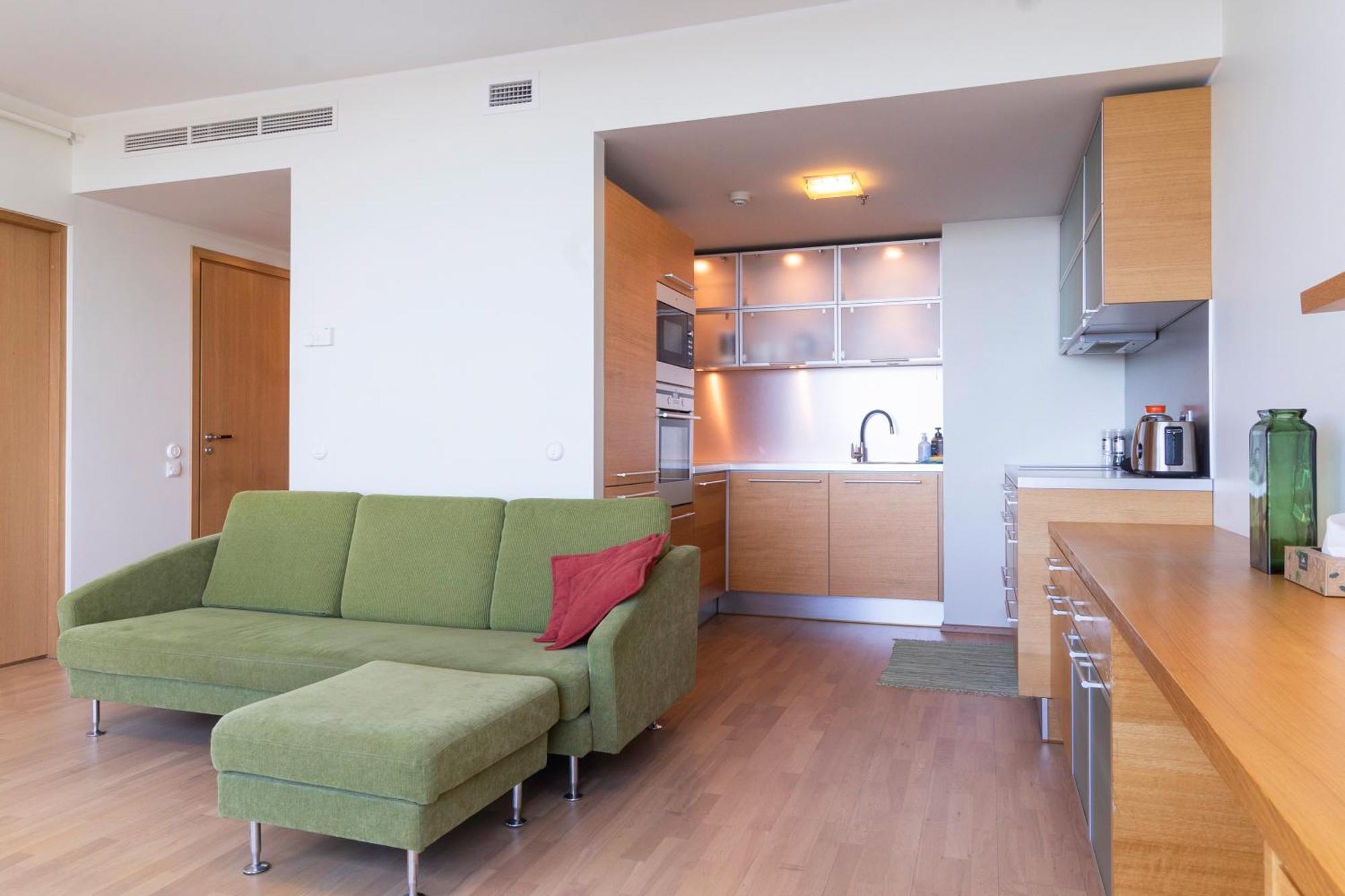 Revalia Fahle Airport Bus-Station Apartments With Best Views Talin Exterior foto