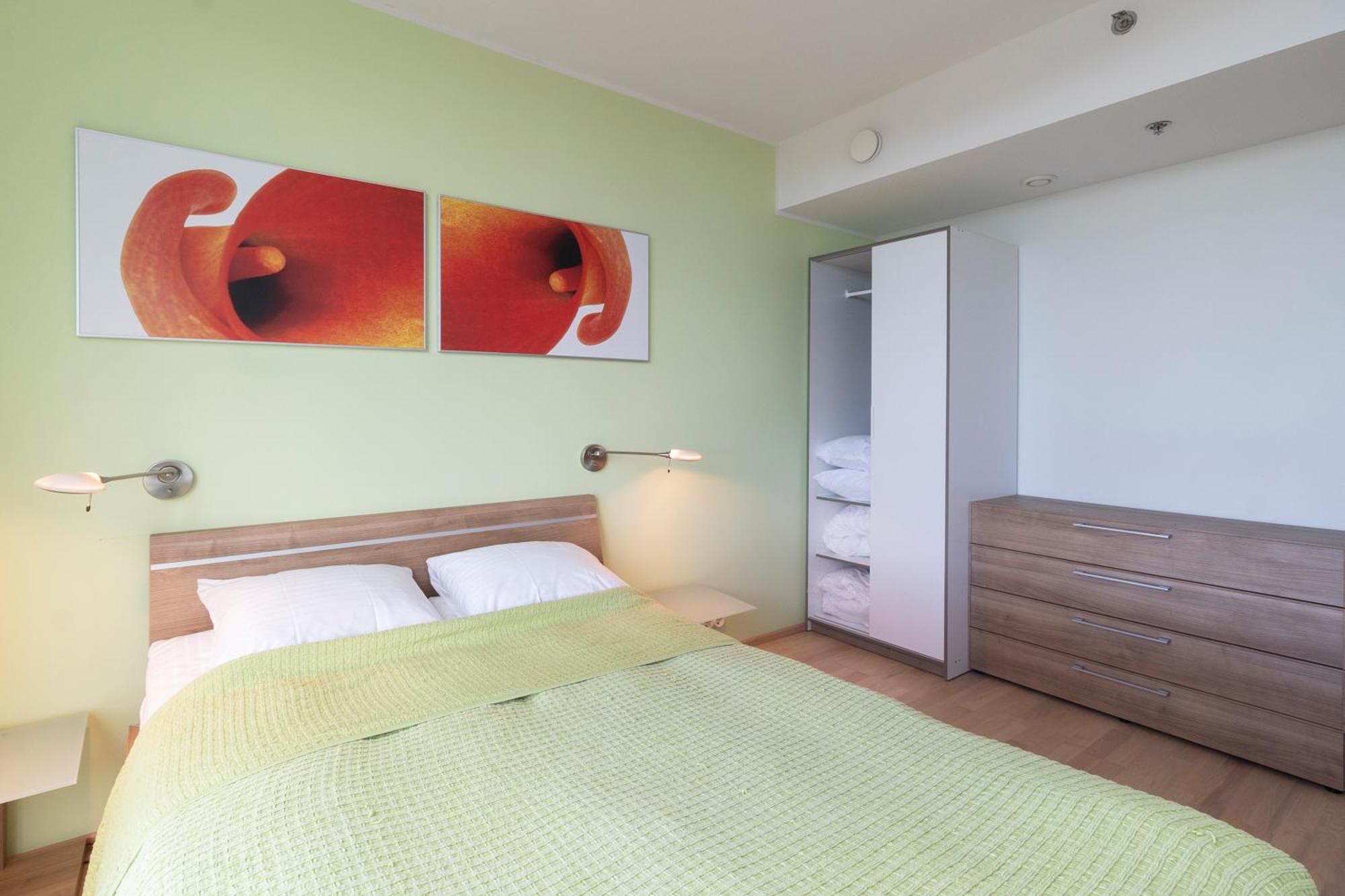 Revalia Fahle Airport Bus-Station Apartments With Best Views Talin Exterior foto
