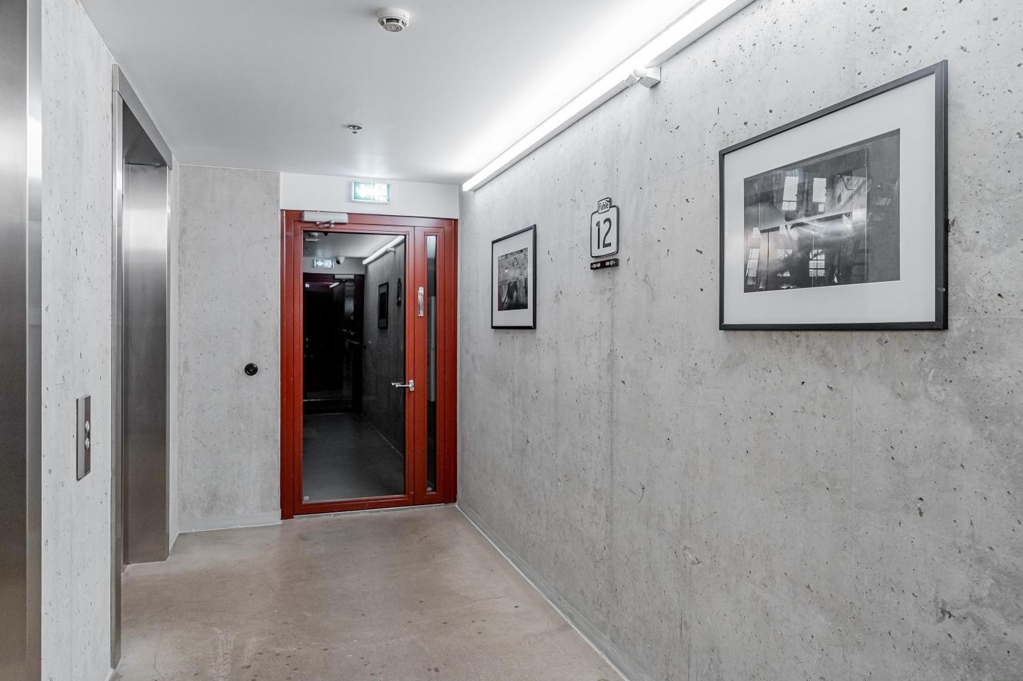 Revalia Fahle Airport Bus-Station Apartments With Best Views Talin Exterior foto
