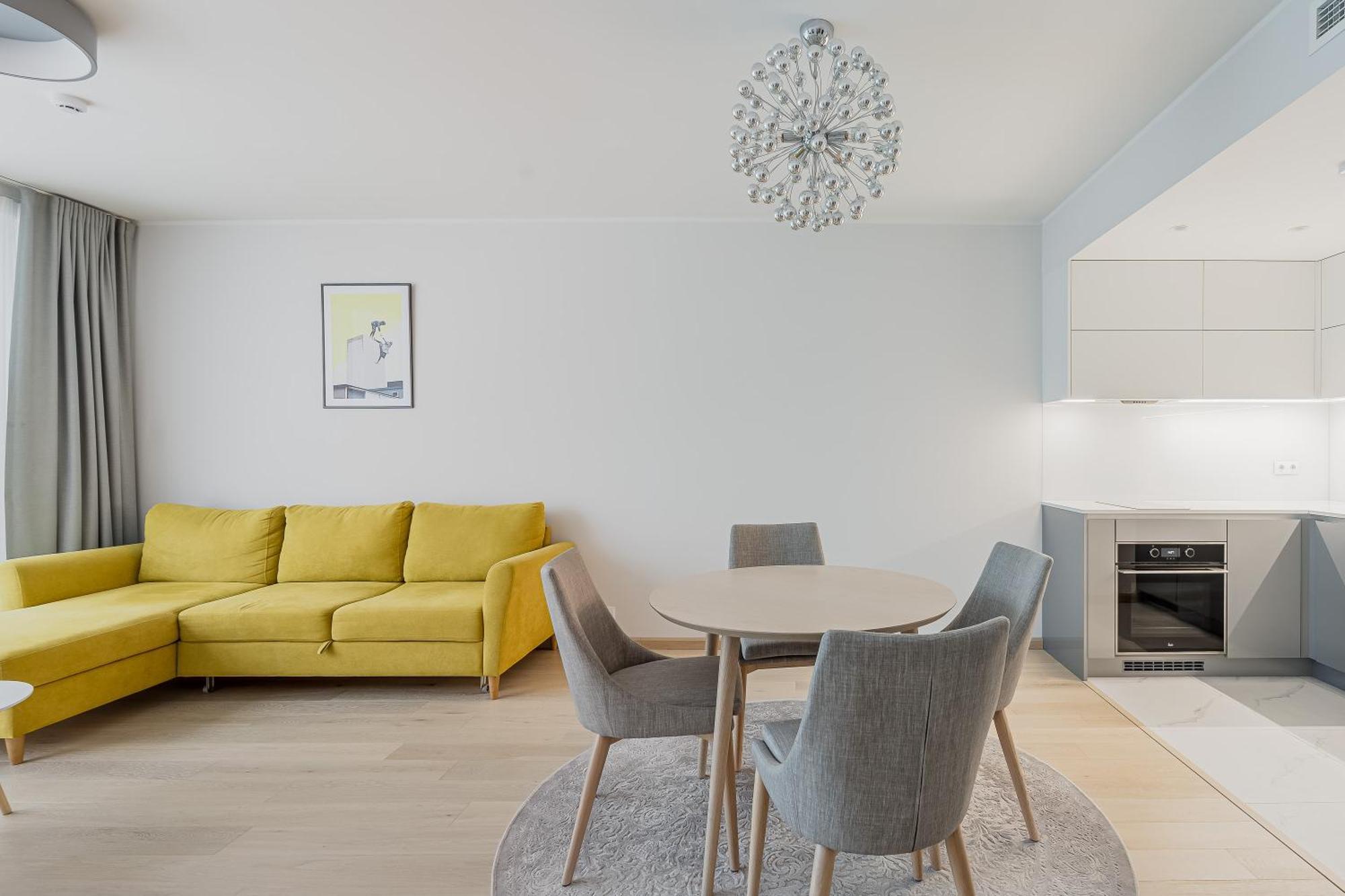Revalia Fahle Airport Bus-Station Apartments With Best Views Talin Exterior foto